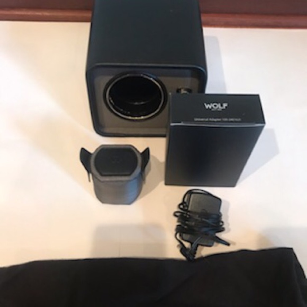 Wolf watch winder